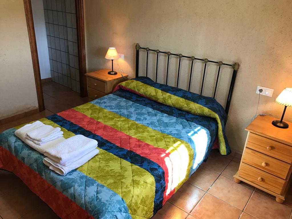 Casa Rural La Granja 莱图尔 外观 照片