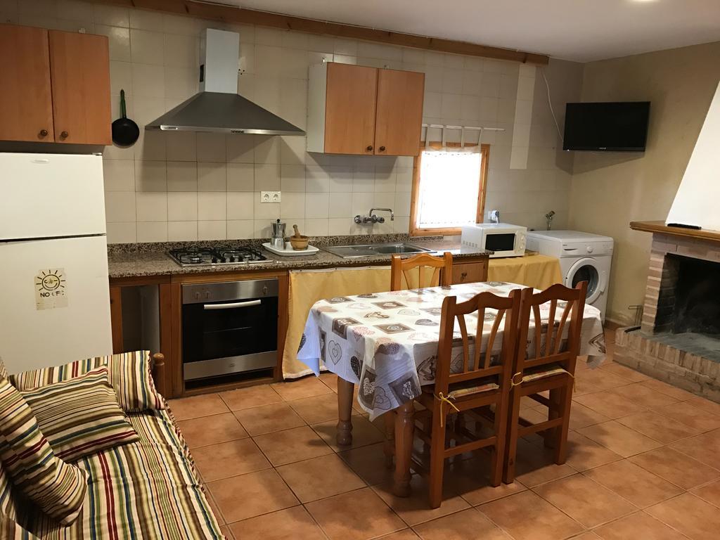 Casa Rural La Granja 莱图尔 外观 照片