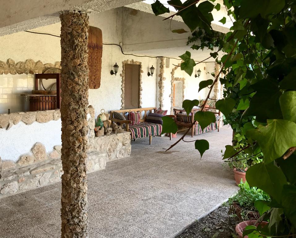 Casa Rural La Granja 莱图尔 外观 照片
