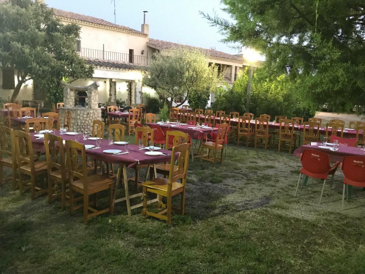 Casa Rural La Granja 莱图尔 外观 照片
